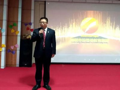 場面火爆 ！重慶公學(xué)舉行初一招生活動