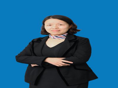 周婷頲：國際部英語教師，南京師范大學(xué)在職研究生，大學(xué)講師，原重慶一中國際部教師，21年從事英語教學(xué)，本人雅思7.5分