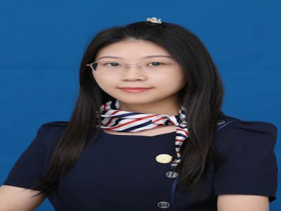 況雯:中學(xué)部英語,四川外國語大學(xué)英語語言文學(xué)學(xué)士，英語功底扎實(shí)，專業(yè)8級(jí)，教學(xué)經(jīng)驗(yàn)豐富。教授學(xué)生3000人次以上；所在教學(xué)點(diǎn)英語單科上線率達(dá)96%